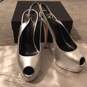 Giuseppe Zanotti platform heel